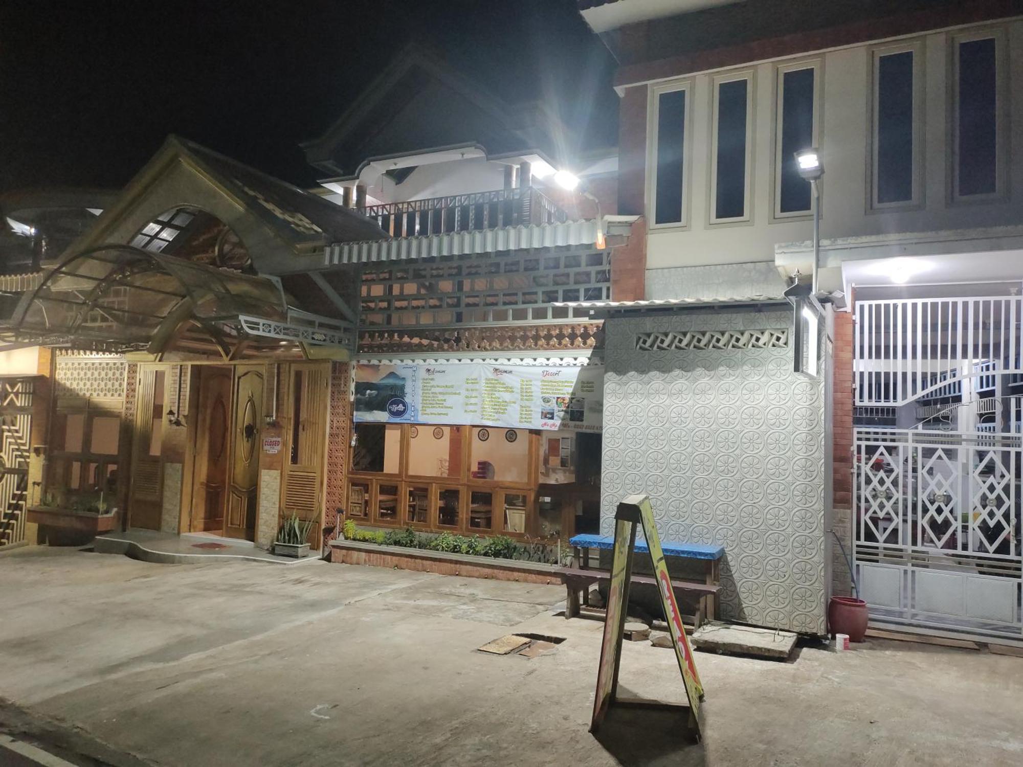 Harmony Resto&Homestay Lambangkuning Εξωτερικό φωτογραφία